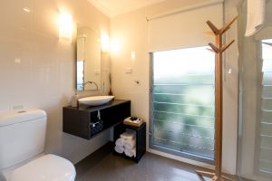 Blackwattle Luxury Retreats - Accommodation Sunshine Coast