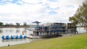 Murray River Queen Backpackers - Accommodation Sunshine Coast